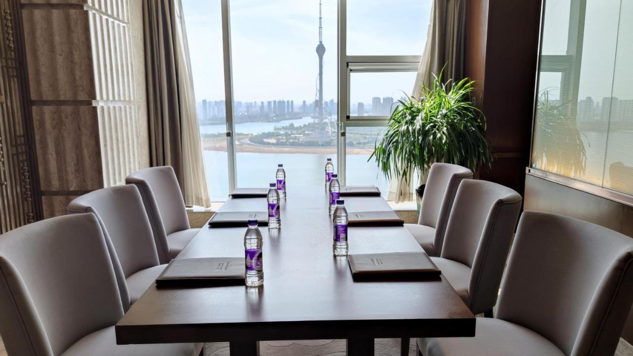 Howard Johnson Xiangyu Plaza Linyi Linyi  Exterior foto